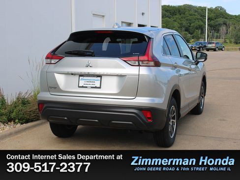 Used 2022 Mitsubishi Eclipse Cross ES AWD/4WD image 2