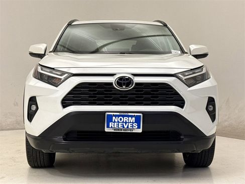 Used 2023 Toyota RAV4 XLE Premium image 3