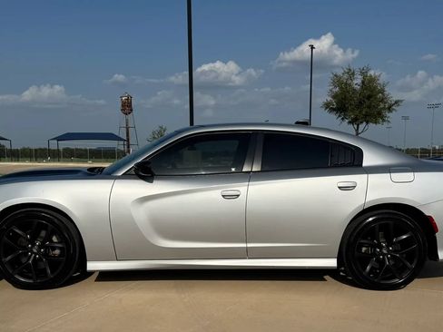 Used 2022 Dodge Charger GT w/ Blacktop Package RWD image 9