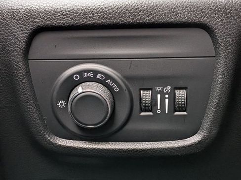 Used 2024 Jeep Grand Cherokee Altitude image 15