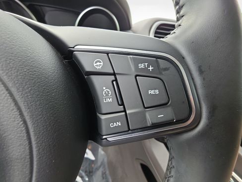 Used 2017 Jaguar F-PACE Prestige AWD/4WD image 18