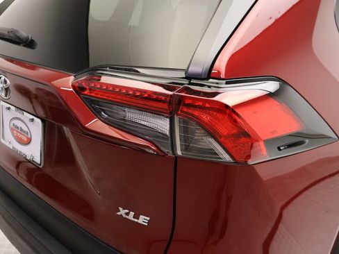Used 2024 Toyota RAV4 XLE FWD image 9