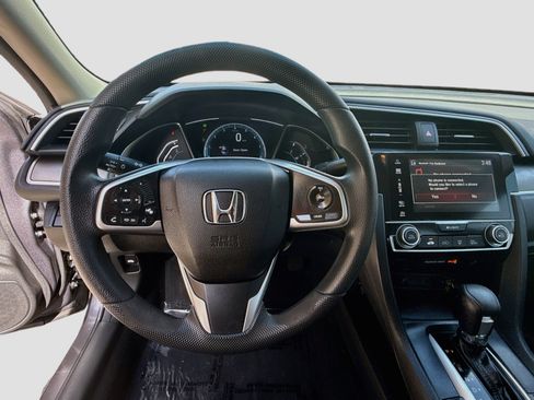 Used 2017 Honda Civic EX image 8