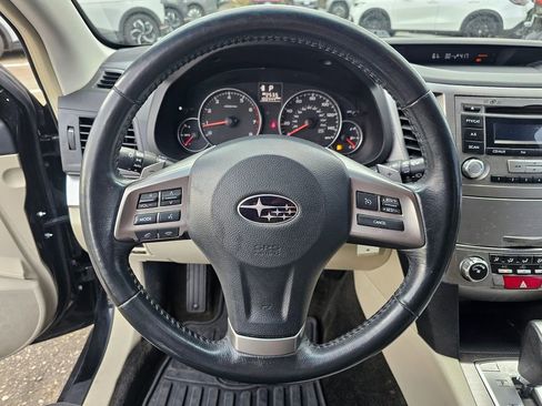 Used 2013 Subaru Outback 2.5i Premium AWD/4WD image 23