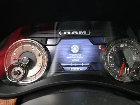 Used 2022 RAM 2500 Limited AWD/4WD image 12