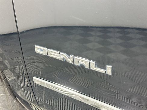 Used 2019 GMC Yukon Denali w/ Denali Ultimate Package image 29