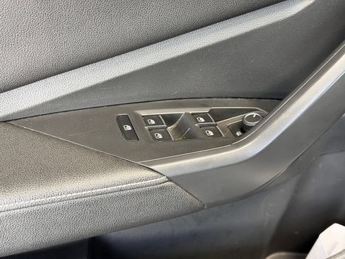 Used 2024 Volkswagen Jetta SE FWD image 20
