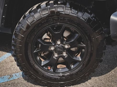 Used 2022 Jeep Wrangler Sport AWD/4WD image 2