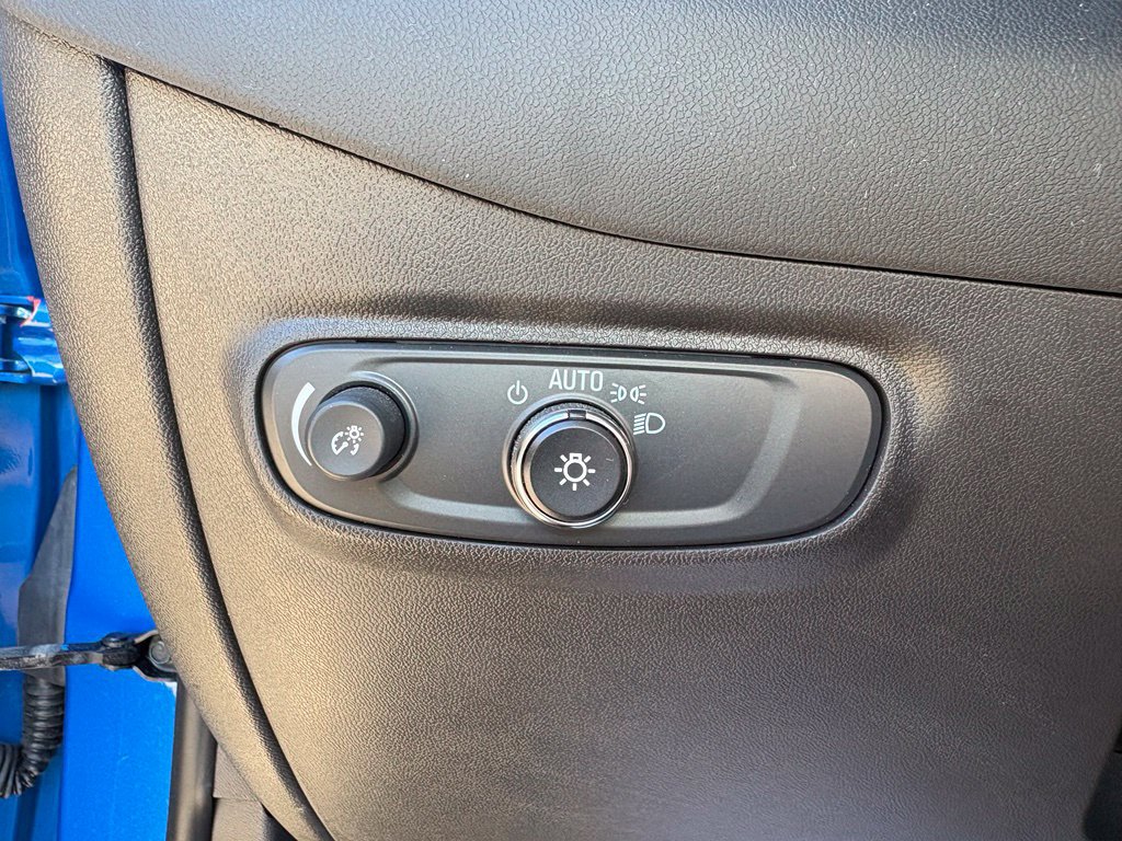 Used 2024 Chevrolet Equinox LT FWD image 18