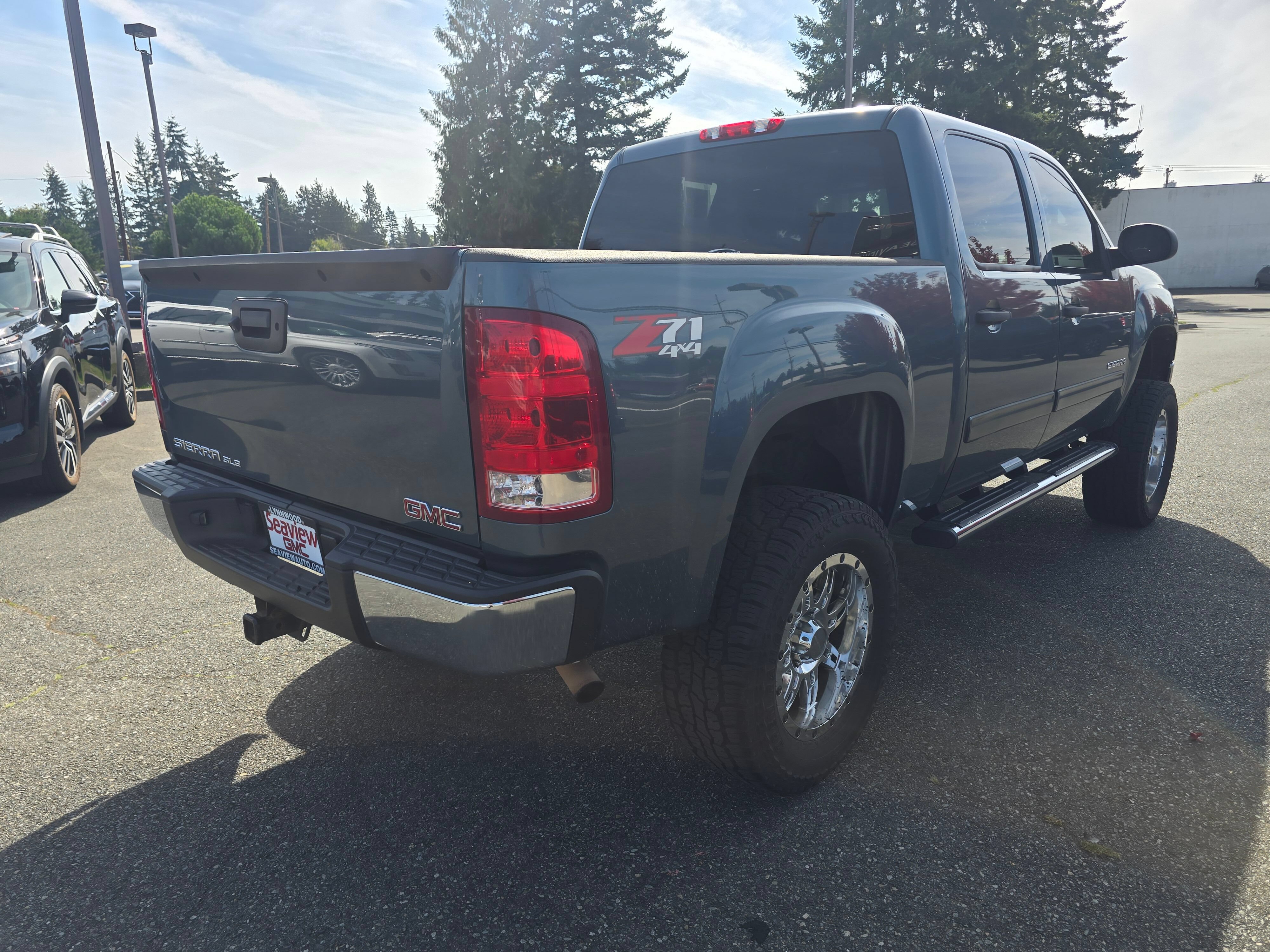 Used 2013 GMC Sierra 1500 SLE w/ Power Tech Package AWD/4WD image 7