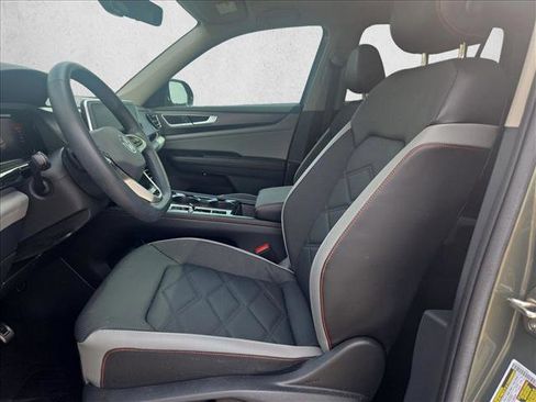 Used 2024 Volkswagen Atlas Peak Edition SE image 16