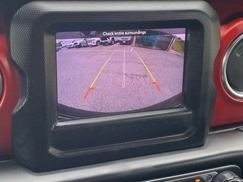 Used 2020 Jeep Wrangler Rubicon w/ Cold Weather Group image 3