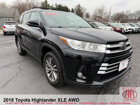 Used 2018 Toyota Highlander XLE image 1