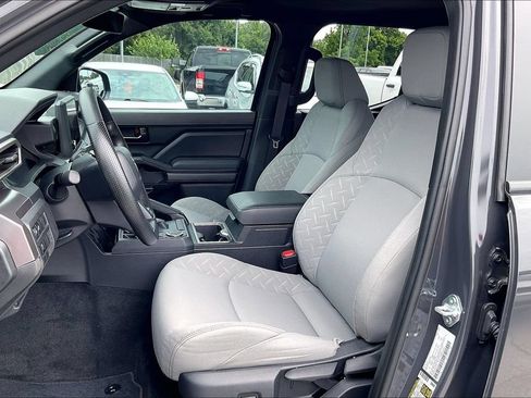 Used 2025 Toyota Tacoma SR5 RWD image 31