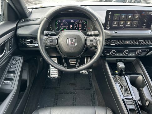 Used 2025 Honda Accord Sport image 16