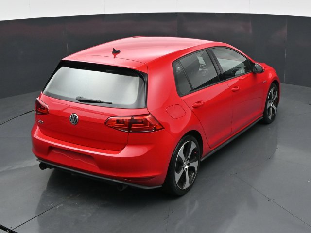 Used 2016 Volkswagen Golf 4-Door FWD image 31