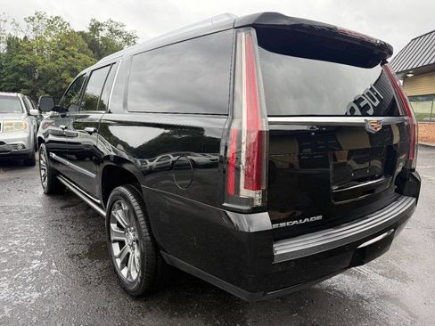 Used 2016 Cadillac Escalade ESV Platinum AWD/4WD image 7