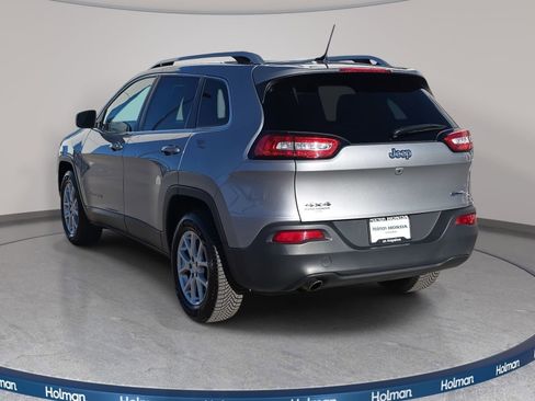 Used 2017 Jeep Cherokee Latitude image 8