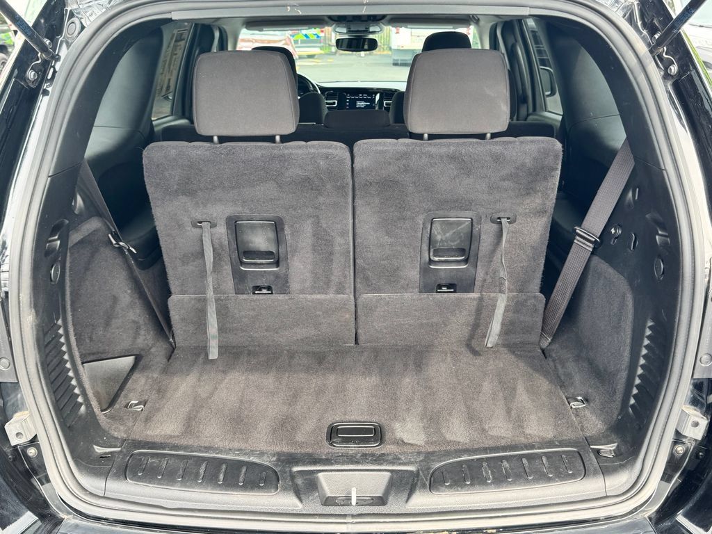 Used 2022 Dodge Durango SXT AWD/4WD image 16