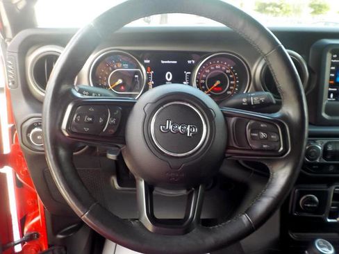 Used 2019 Jeep Wrangler Unlimited Sport S image 12