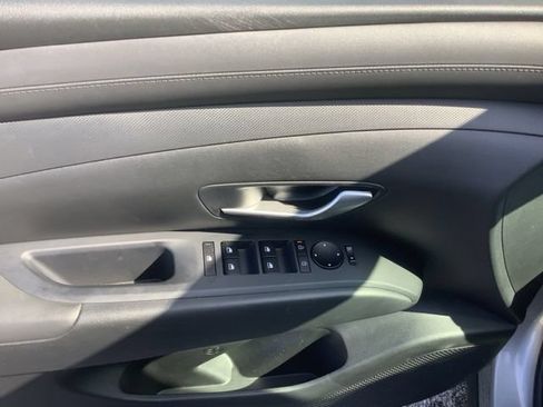 Certified 2025 Hyundai Tucson SEL FWD image 10