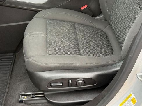 Used 2020 Chevrolet Blazer LT FWD image 16