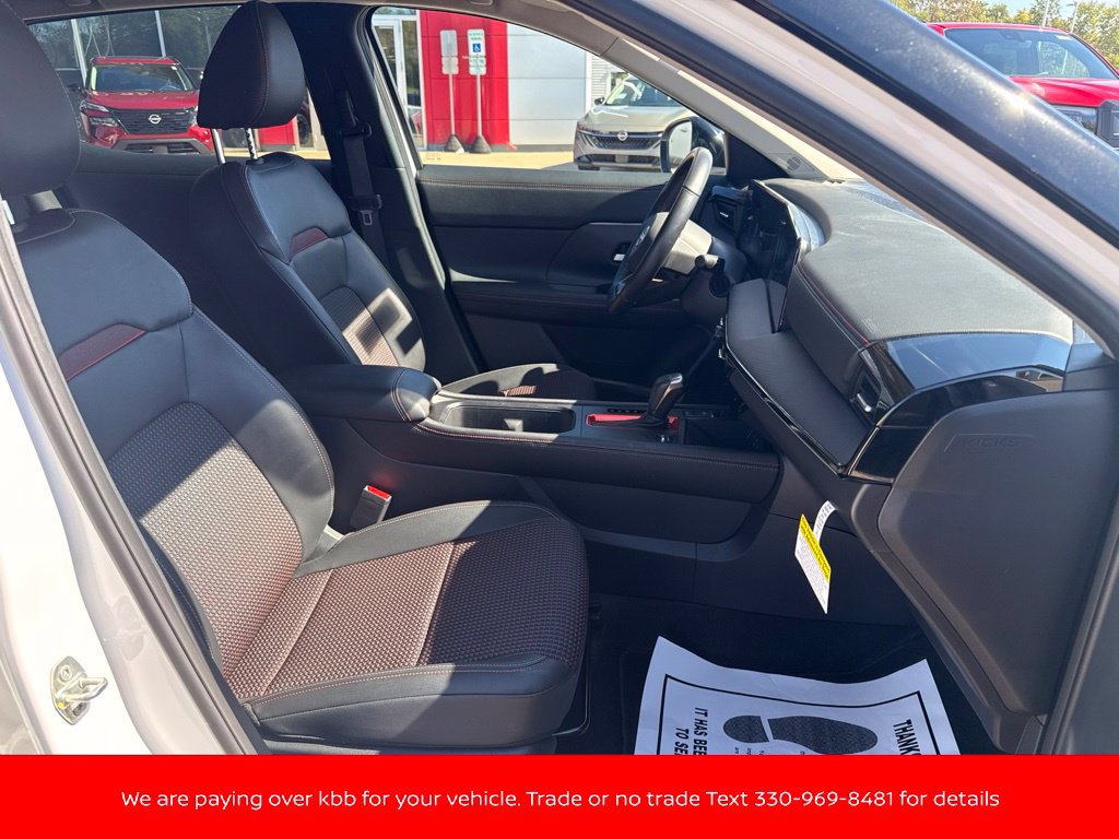 Certified 2025 Nissan Kicks SR AWD/4WD image 29
