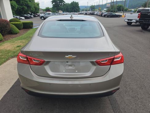 Used 2024 Chevrolet Malibu LT FWD image 4