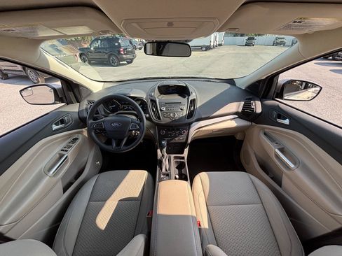 Used 2017 Ford Escape SE AWD/4WD image 23