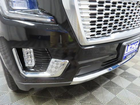 Used 2024 GMC Yukon SLT w/ SLT Luxury Package AWD/4WD image 54