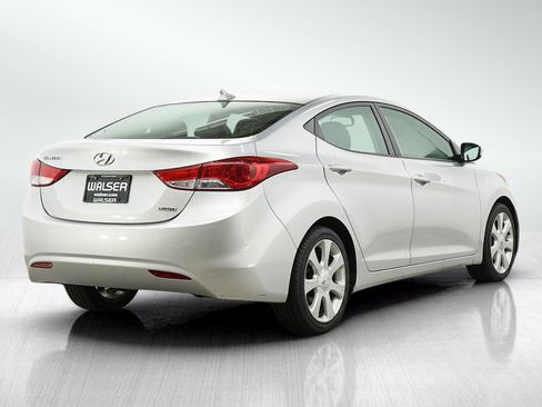 Used 2013 Hyundai Elantra Limited FWD image 5
