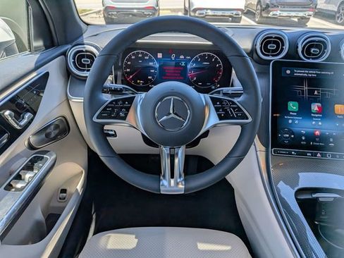 New 2026 Mercedes-Benz GLC 300 image 18