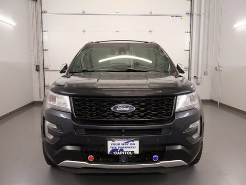 Used 2017 Ford Explorer Platinum AWD/4WD image 6