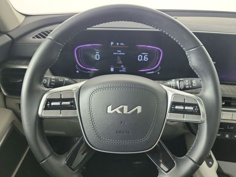 Used 2024 Kia Telluride EX w/ EX Captain's Chair Package FWD image 9
