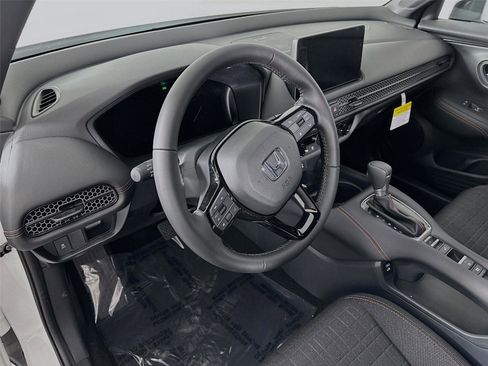 New 2026 Honda HR-V Sport image 9