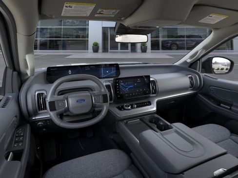 New 2026 Ford Expedition Max Active AWD/4WD image 9