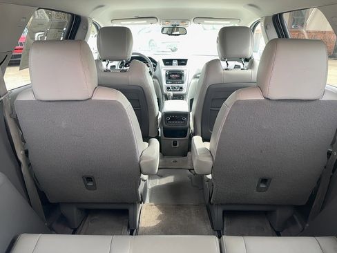 Used 2016 GMC Acadia SLT image 10