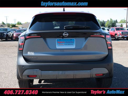 New 2026 Nissan Kicks SV w/ SV Premium Package AWD/4WD image 39