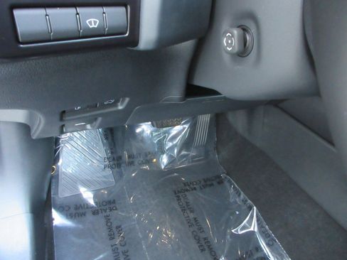 Used 2024 Lexus UX 250h AWD w/ Premium Package image 29