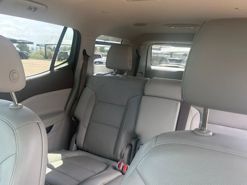 Used 2019 GMC Acadia SLT w/ LPO, Cargo Package AWD/4WD image 12