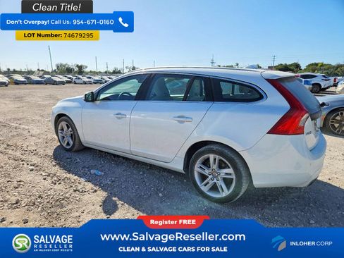 Used 2015 Volvo V60 T5 Premier image 3