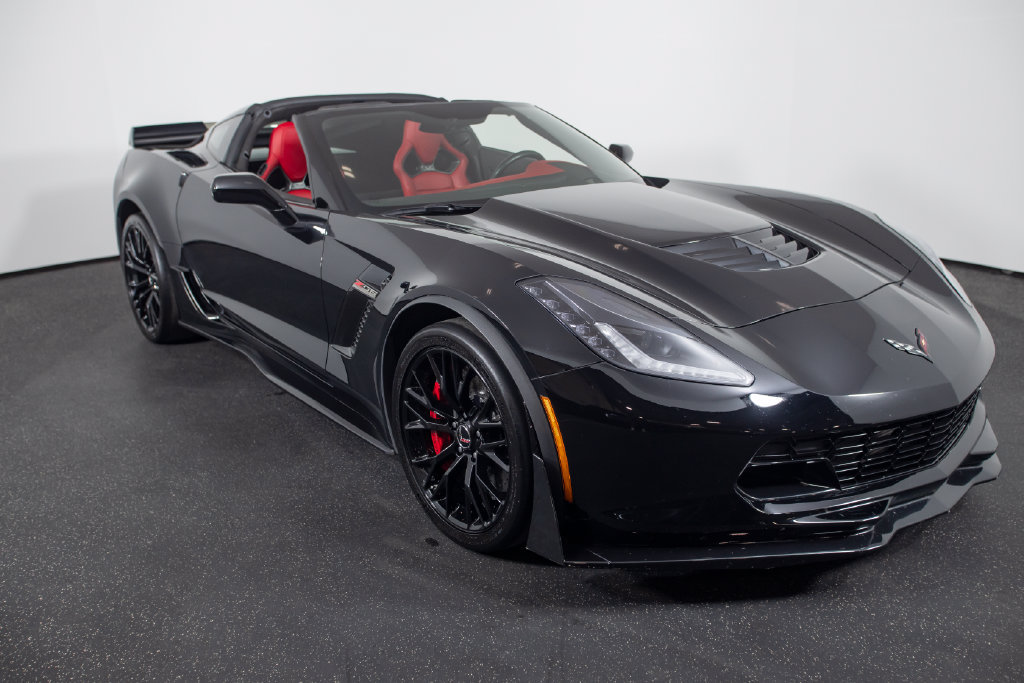 Used 2015 Chevrolet Corvette Z06 w/ 3LZ Preferred Equipment Group RWD image 52