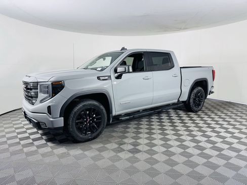 Used 2024 GMC Sierra 1500 Elevation w/ X31 Off-Road Package AWD/4WD image 4