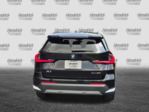 Used 2023 BMW X1 xDrive28i w/ Convenience Package AWD/4WD image 9