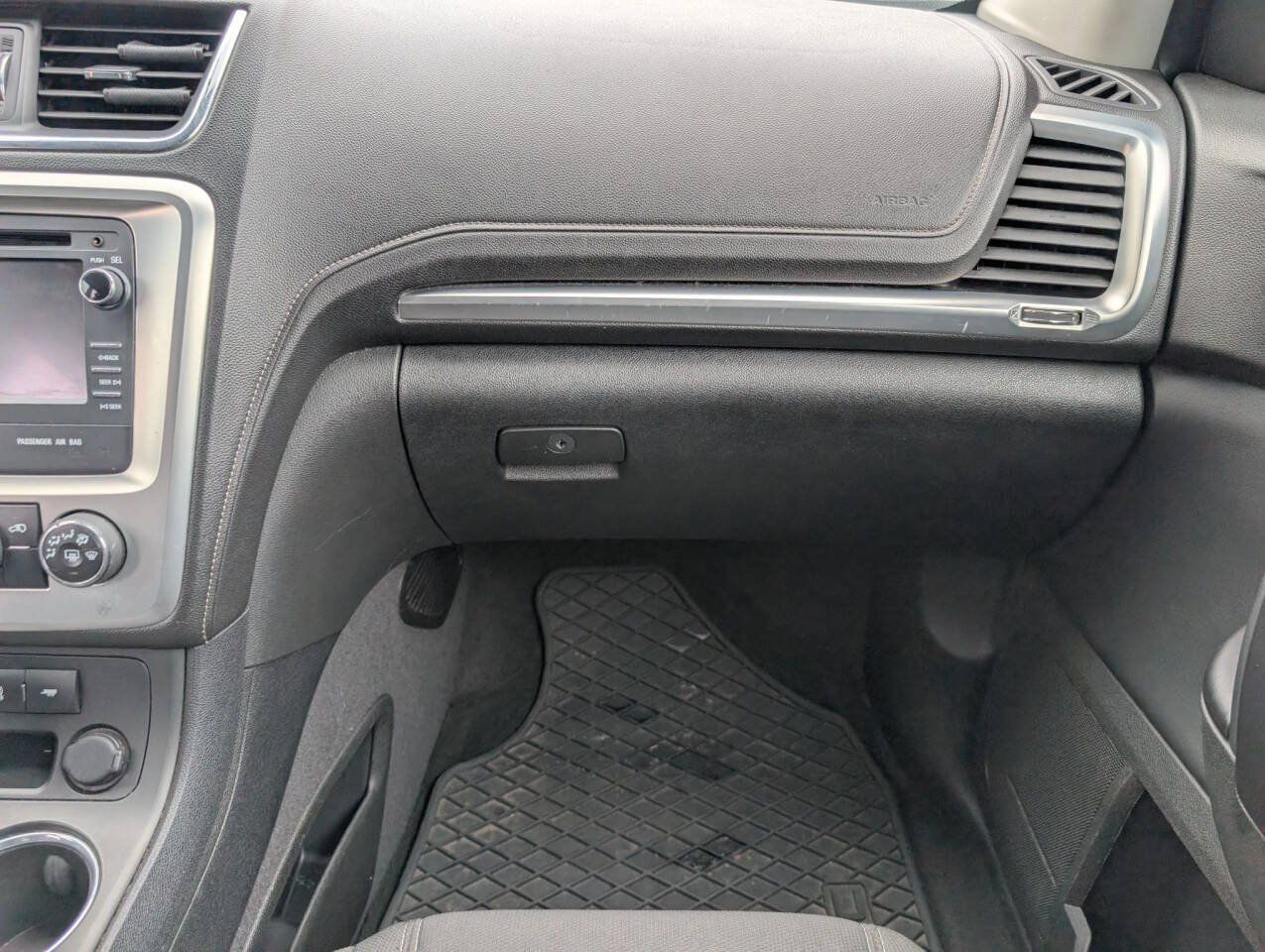Used 2013 GMC Acadia SLE FWD image 34