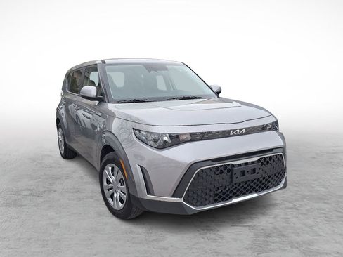New 2025 Kia Soul LX image 3