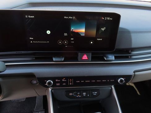 New 2026 Kia Carnival EX FWD image 5