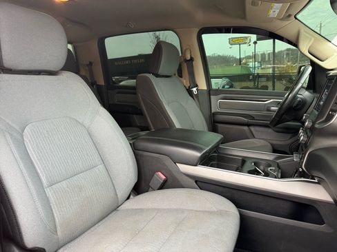 Used 2019 RAM 1500 Big Horn image 32
