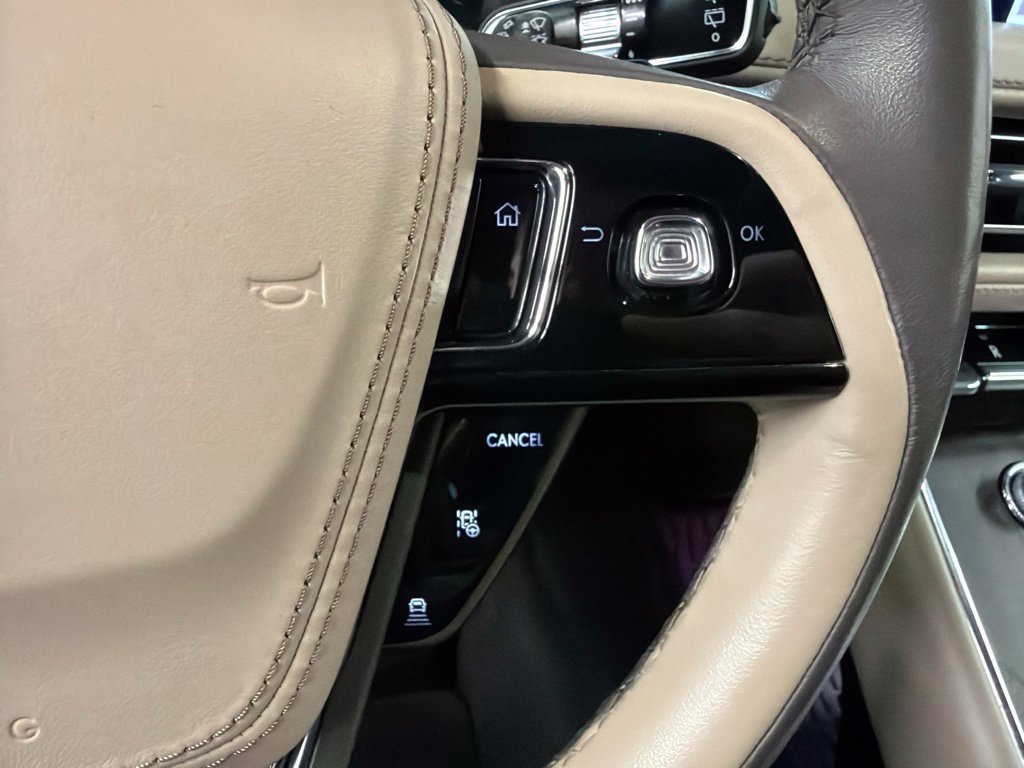 Used 2022 Lincoln Aviator Reserve w/ Equipment Group 201A AWD/4WD image 18