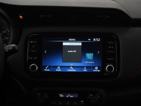 Used 2024 Nissan Kicks SR image 15